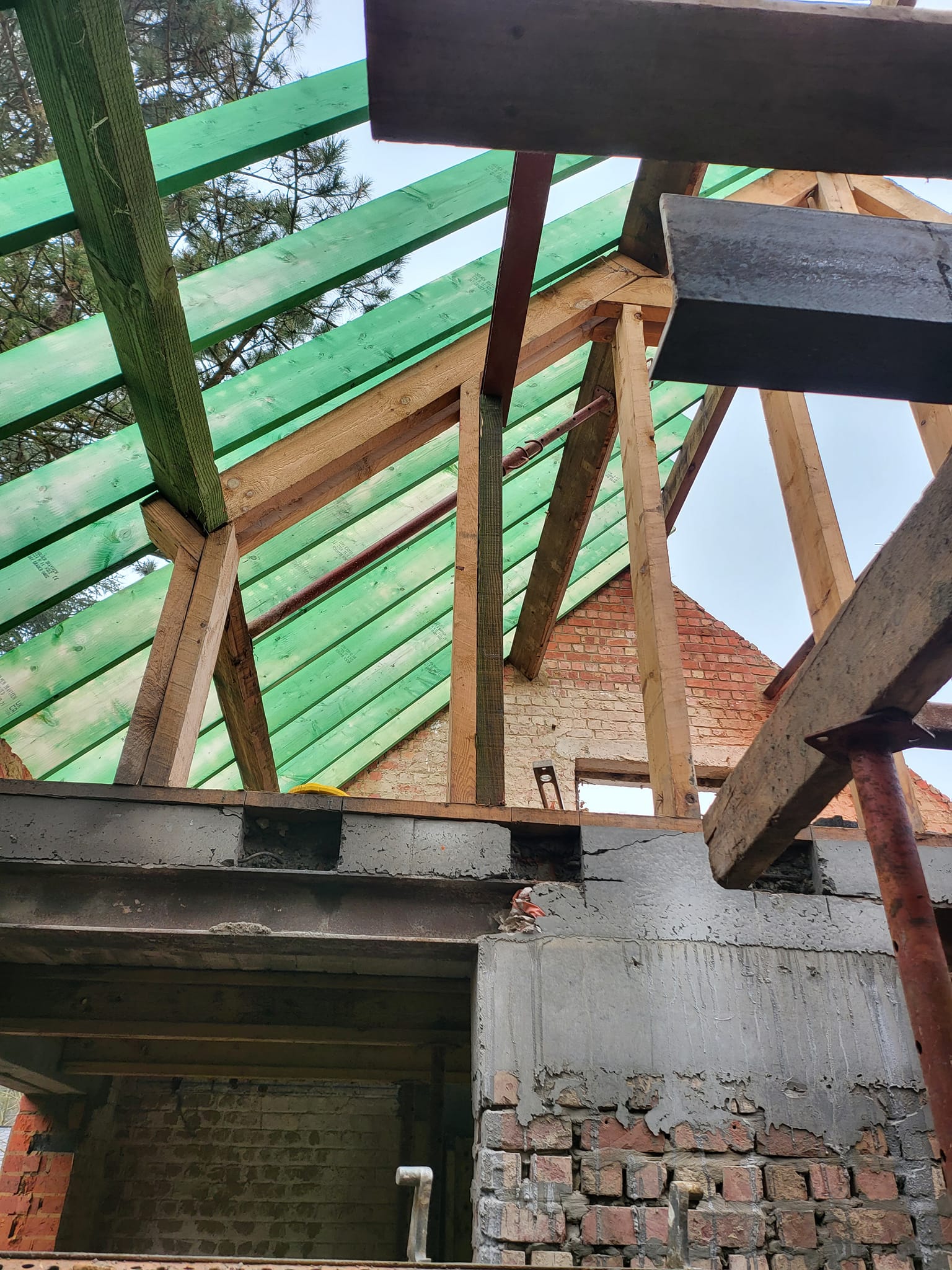 Travaux de toiture et charpente en Belgique – Alaimo Entreprise Générale